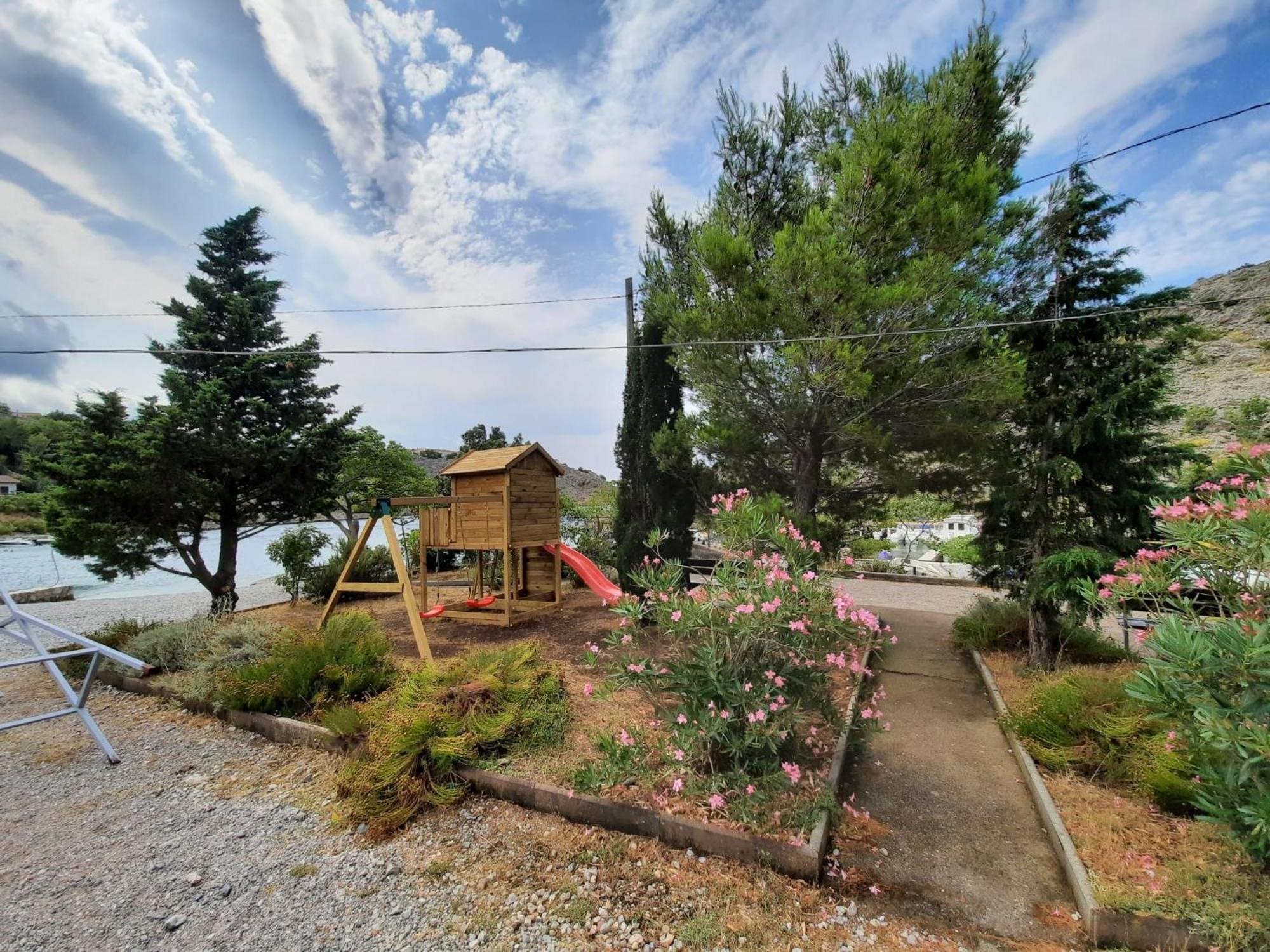 Relaxed Place By The Sea Чезарица Экстерьер фото